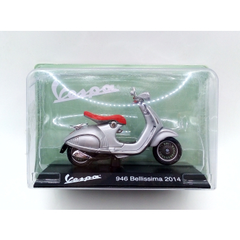 Skuter Vespa 946 Bellissima 2014 silver - skala 1:18 - Centauria